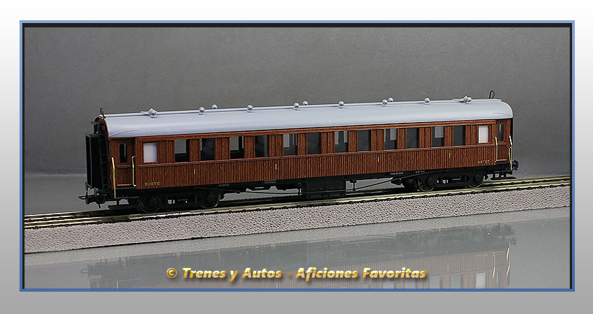 Coche pasajeros madera Largo Recorrido AAfhv-27 - Norte